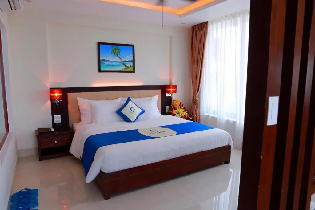 Винь: Blue Wave Hotel
