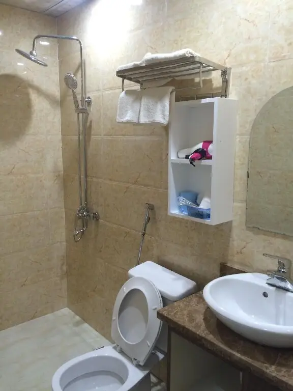 Донг Ван: Khai Hoan Hotel