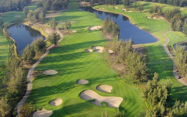 Диенбан: Montgomerie Links Hotel & Villas