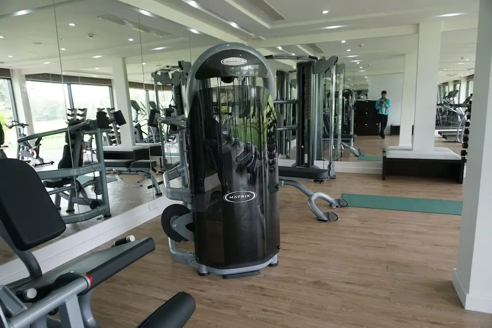 Диенбан: Montgomerie Links Hotel & Villas