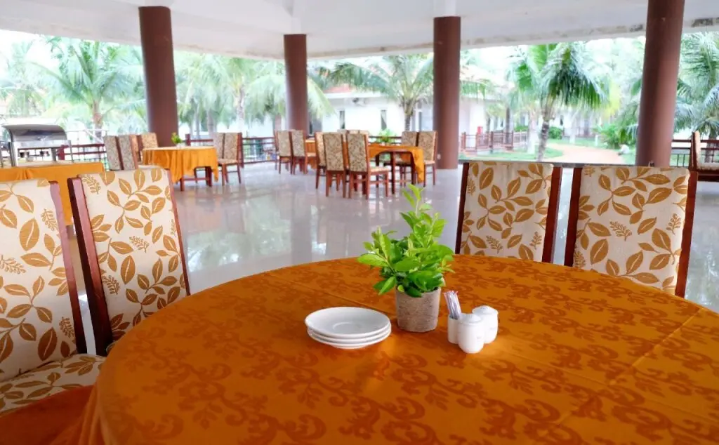 Национальный парк Nui Chua National Park: Ninh Thuan Hotel