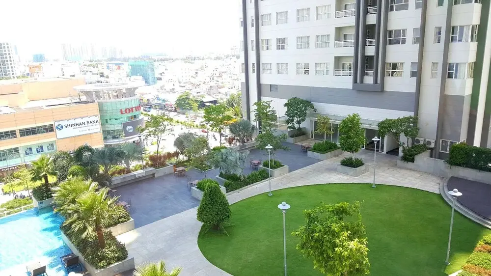 Хошимин: Sunrise City 2BR with Infinity SW Pool