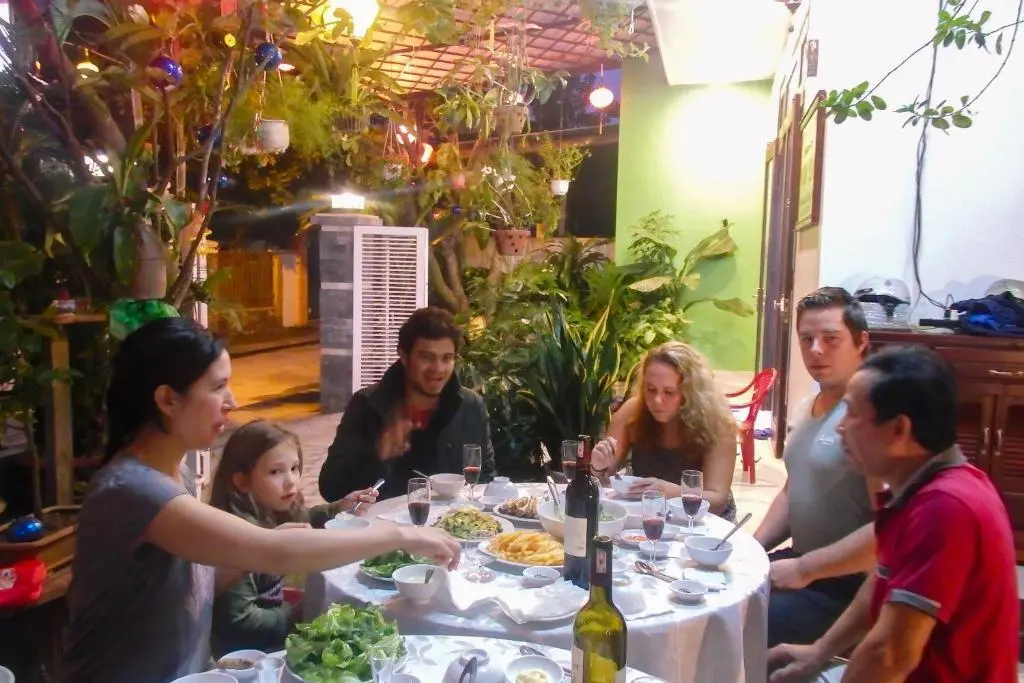 Хойан: Ngoc Sinh Homestay