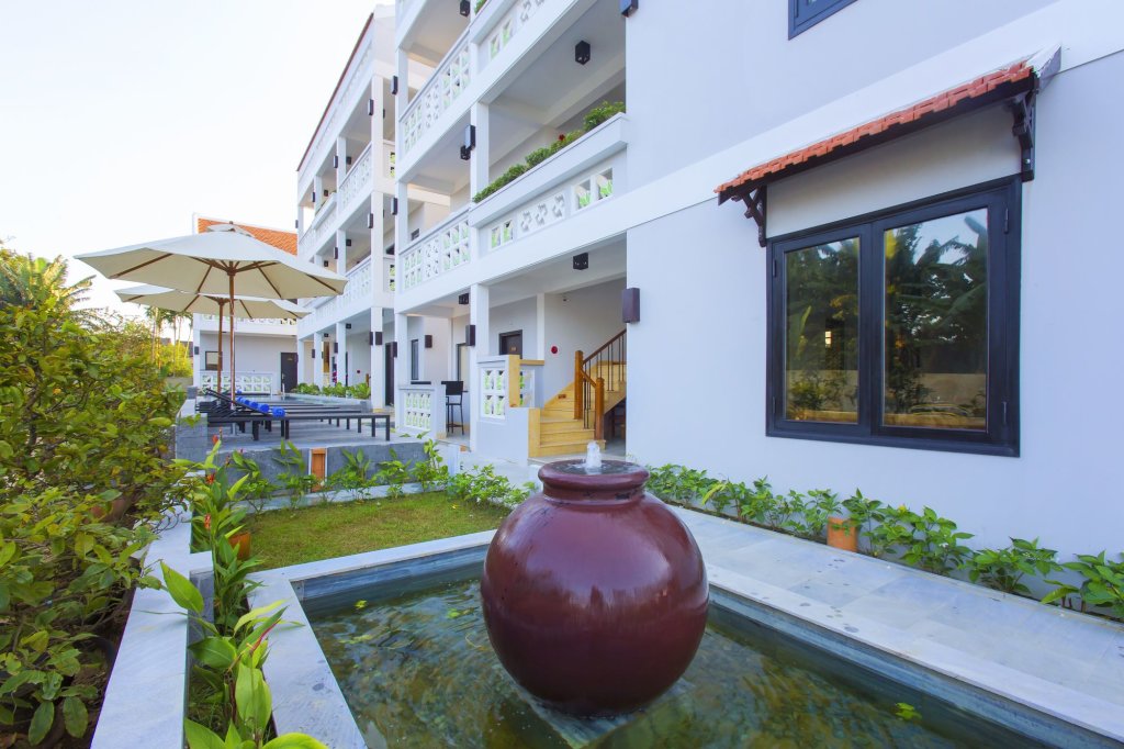 Hoi An Corn Riverside Villa — фото 1