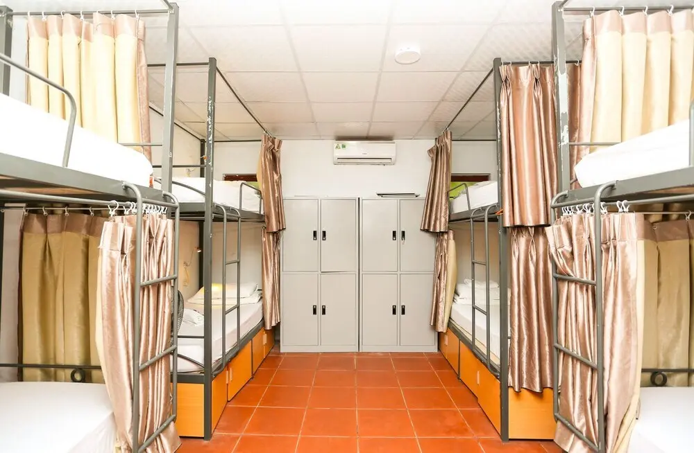 Хоа Лу: Quoc Khanh Bamboo Homestay - Hostel