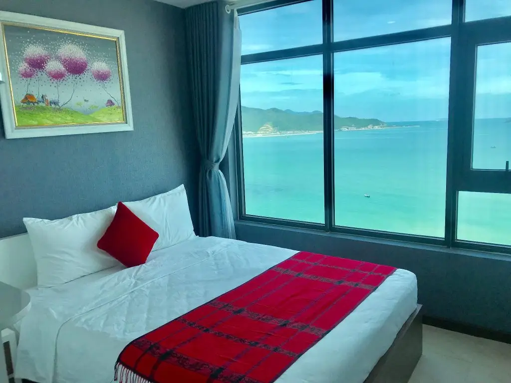 Нячанг: Handy Beachfront Apartment