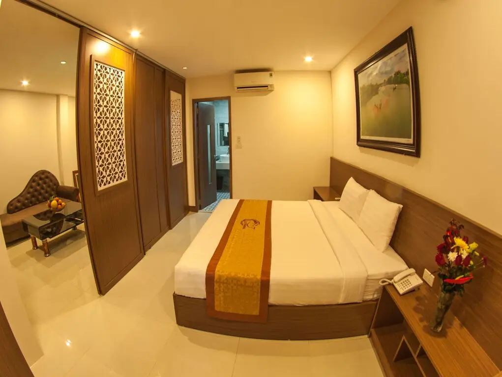 Ниньбинь: La Paloma Hotel Ninh Binh