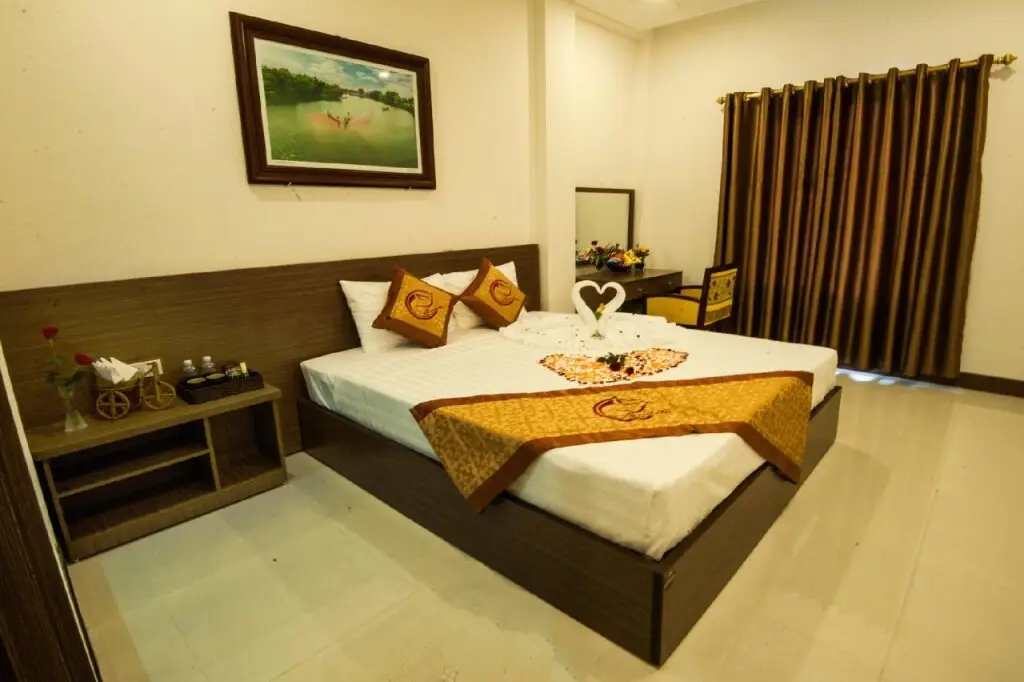 Ниньбинь: La Paloma Hotel Ninh Binh