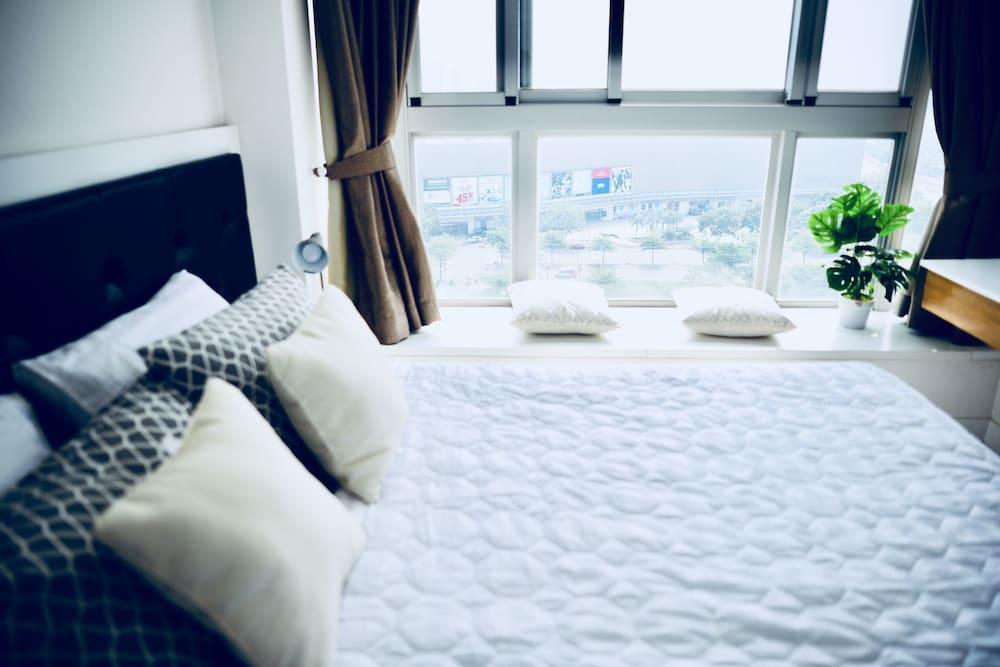 Хошимин: La Rose Great view 14th 2 Br. Apartment