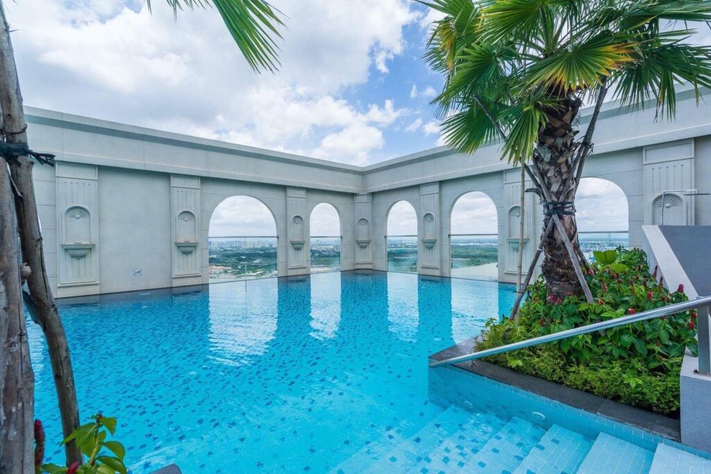 The Manner Icon 56 Rooftop Pool — фото 1