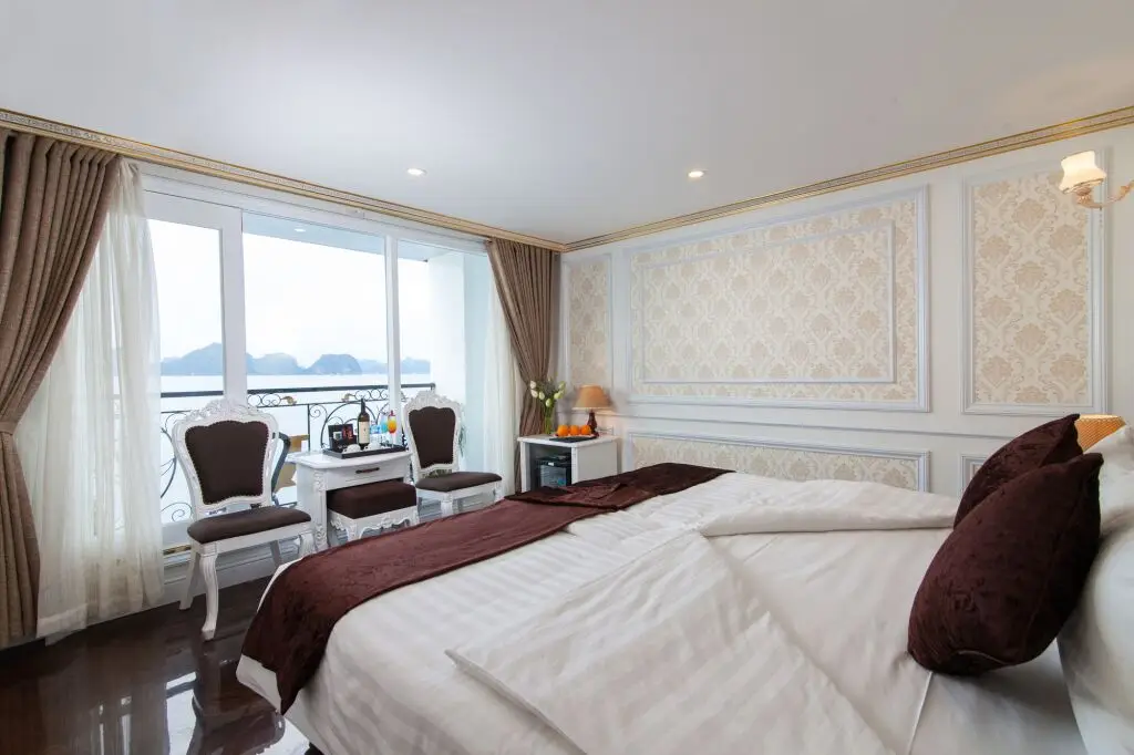 Халонг: Ancora Cruises