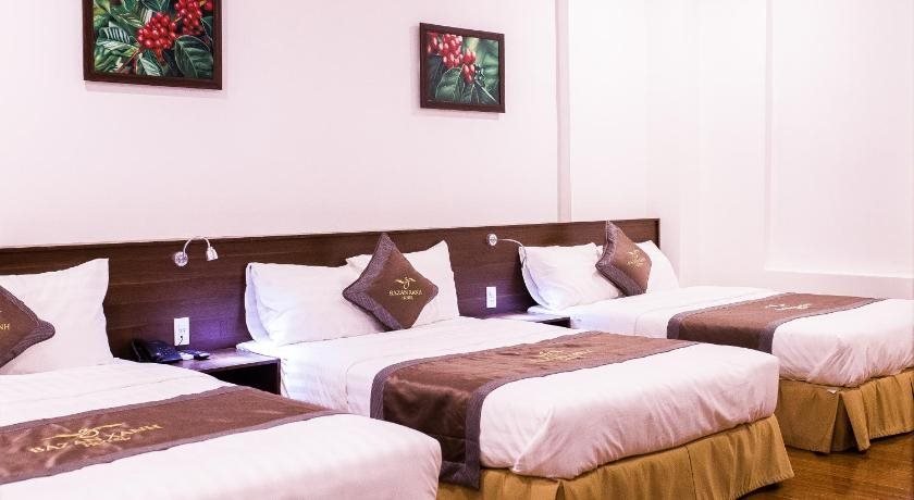 Буонматхуот: Bazan Xanh Hotel