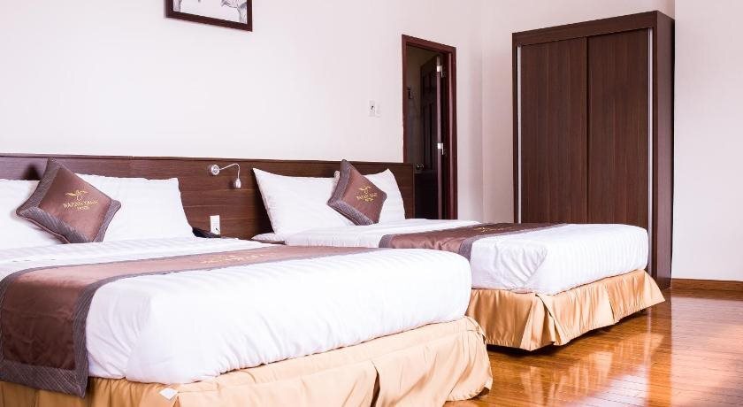 Буонматхуот: Bazan Xanh Hotel