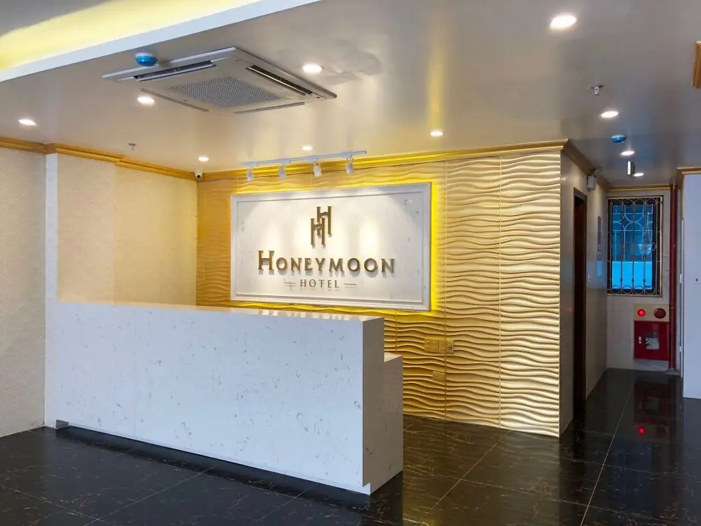 Honeymoon Hotel and Apartment — фото 1