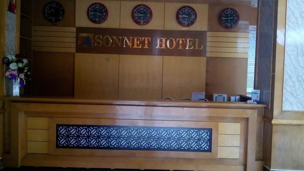 Винь: Sonnet Cua Lo Hotel