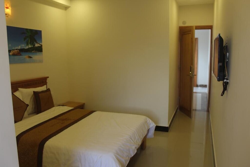 Винь: Sonnet Cua Lo Hotel