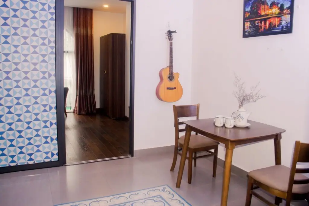 Дананг: Airy Art Apartment My Khe Beach