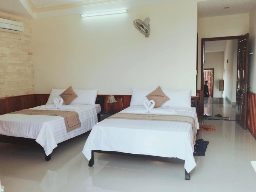 Хюэ: Nam Phuong Riverside Villa
