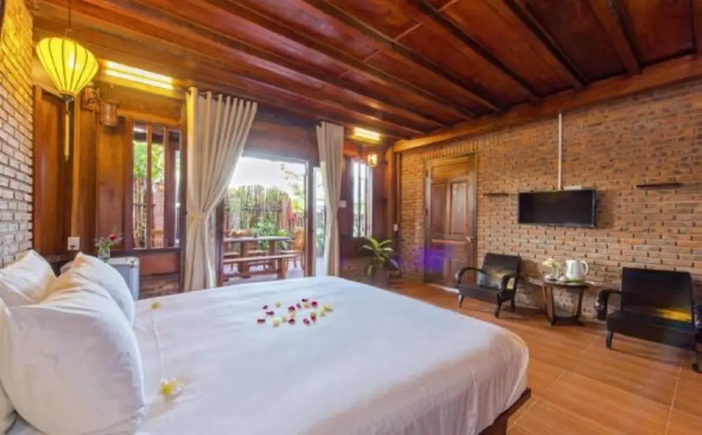 Хойан: Wooden Lodge Homestay