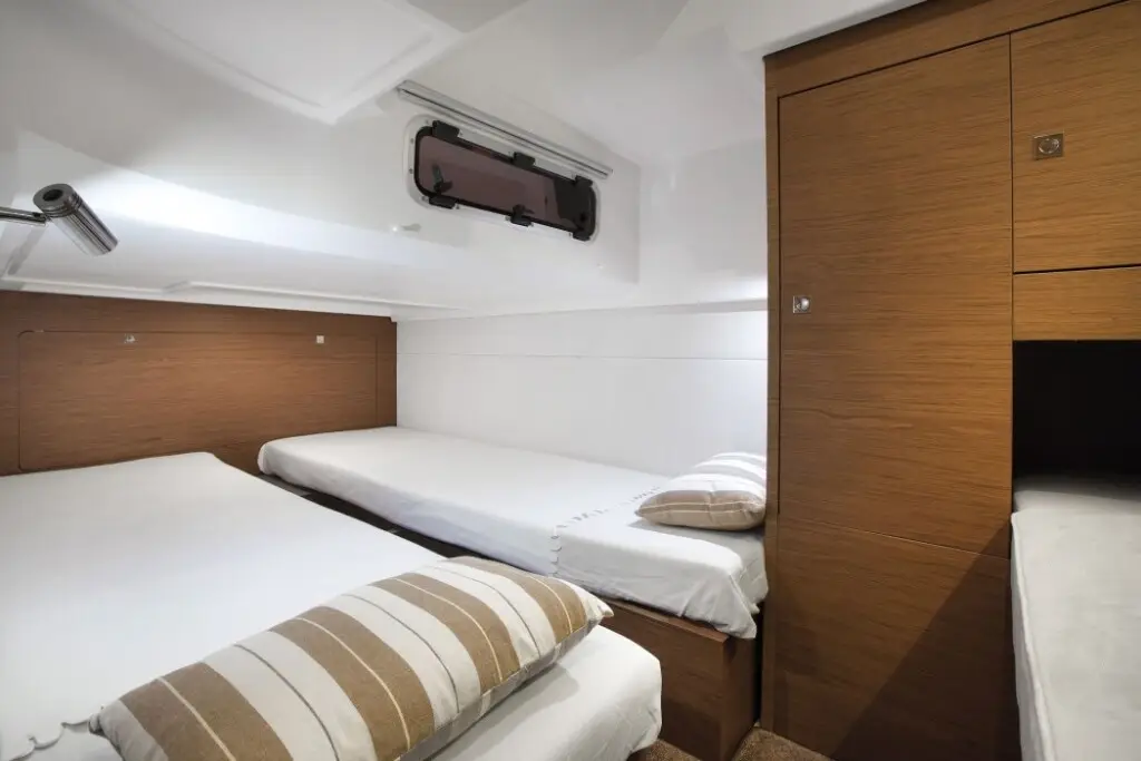 Халонг: Vietyacht Marina Club - Halong Bay Cruise