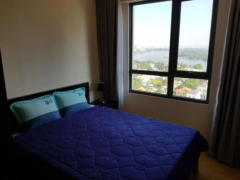 Хошимин: Riverfront Osis Resort Balcony