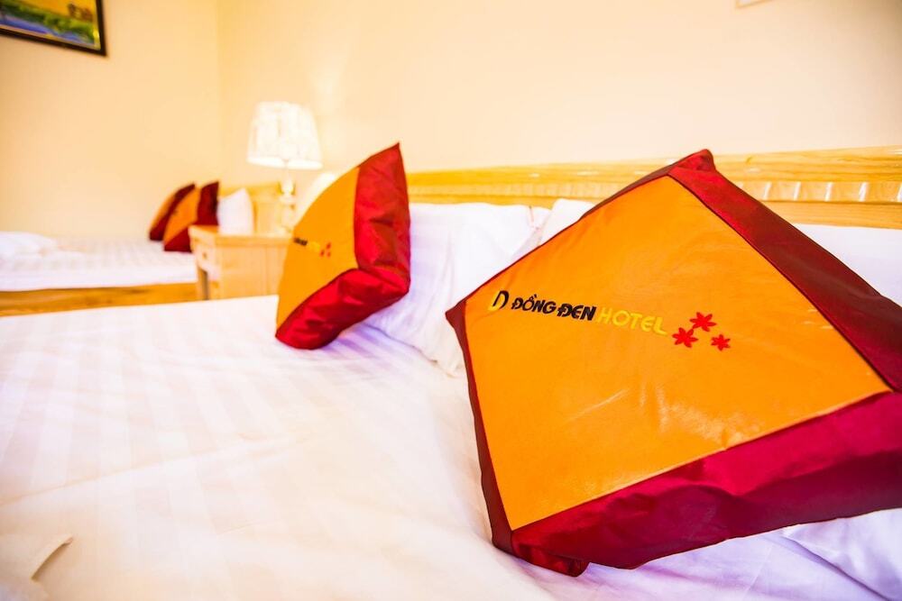 Мак Чау: Dong Den Hotel