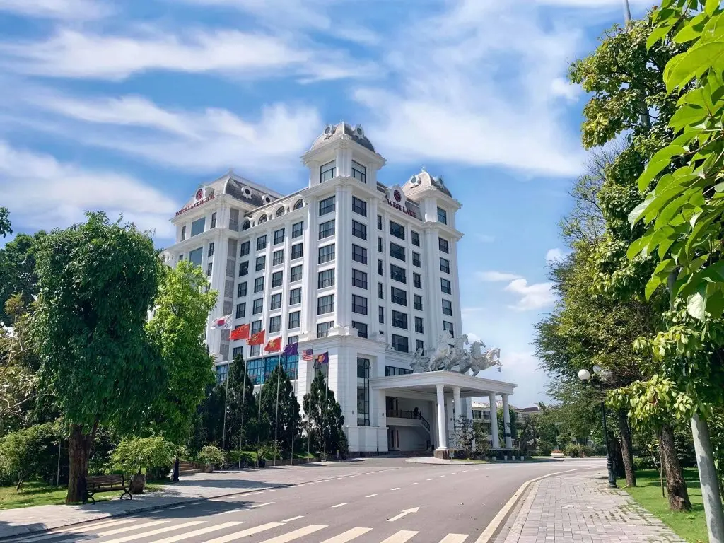 Нгок Куанг: Westlake Hotel & Resort Vinh Phuc