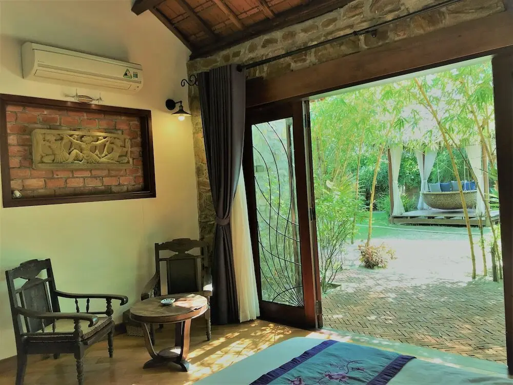 Хойан: An Bang Beach Stone Villa