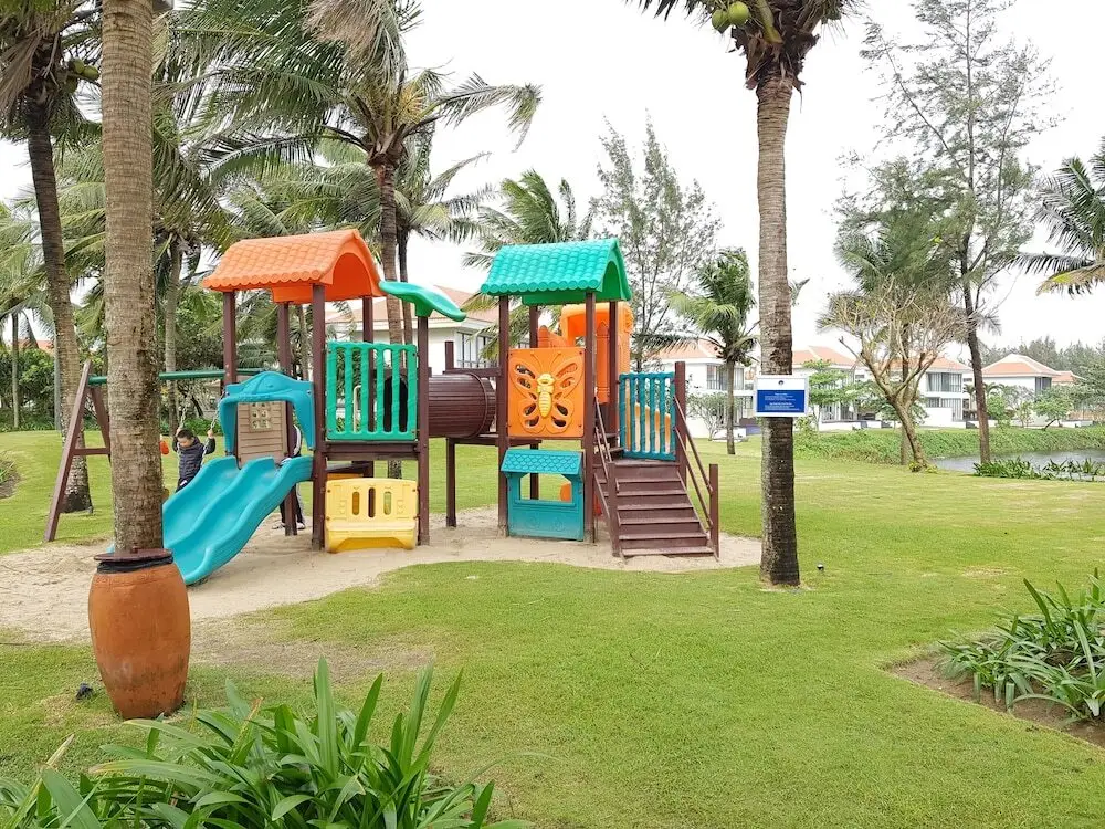 Дананг: Ocean Resort 4 Bedrooms Danang Living