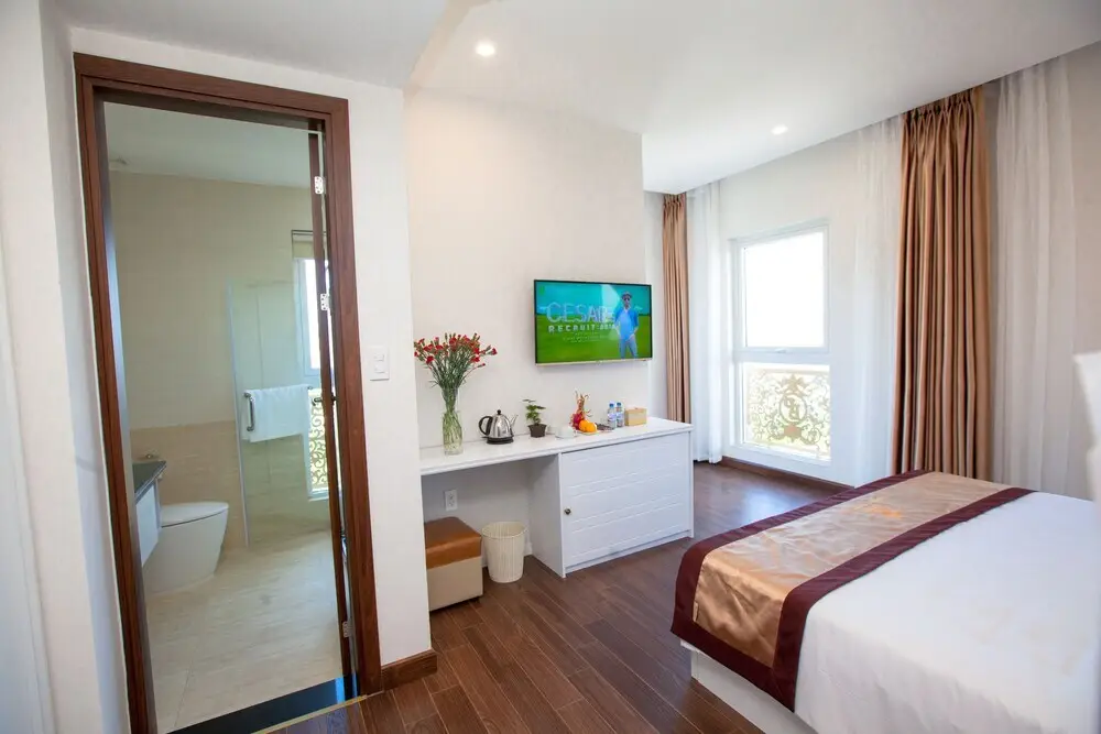 Халонг: Pusan Ha Long Hotel