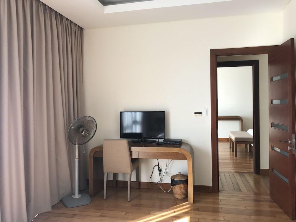 Дананг: Ocean Resort 3 Bedrooms Danang Living