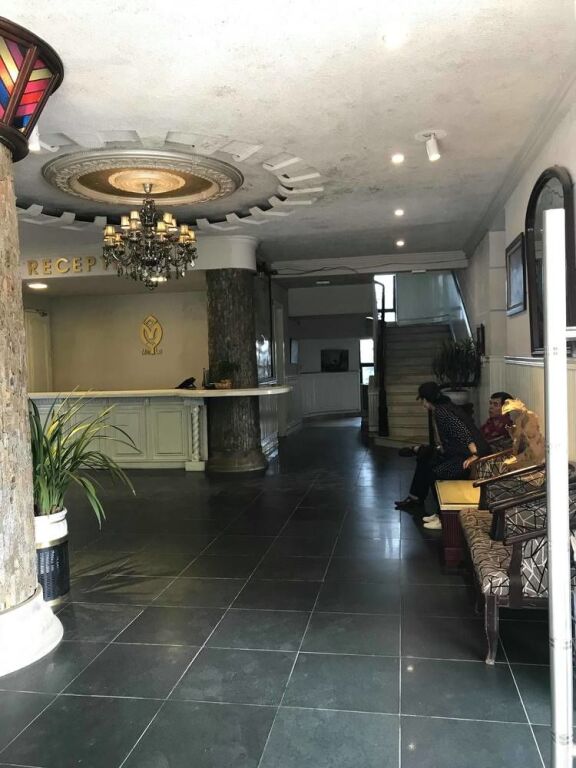 Там-Дао: Mela Hotel