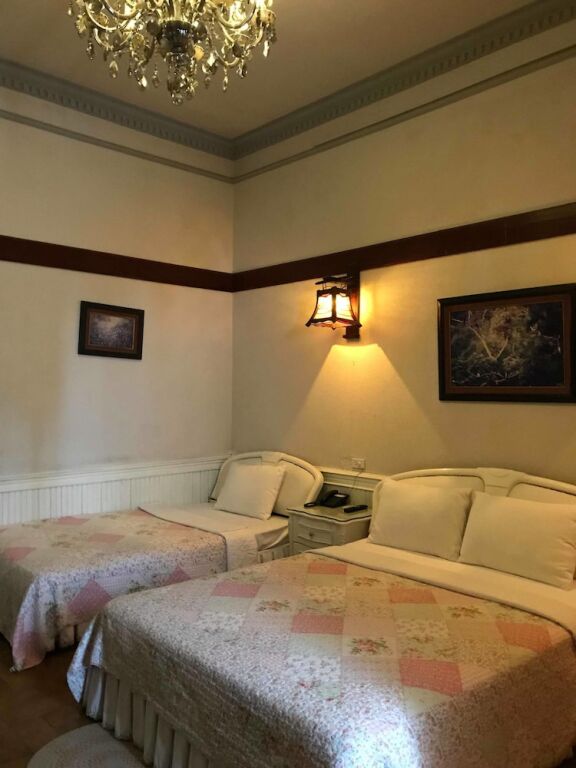 Там-Дао: Mela Hotel