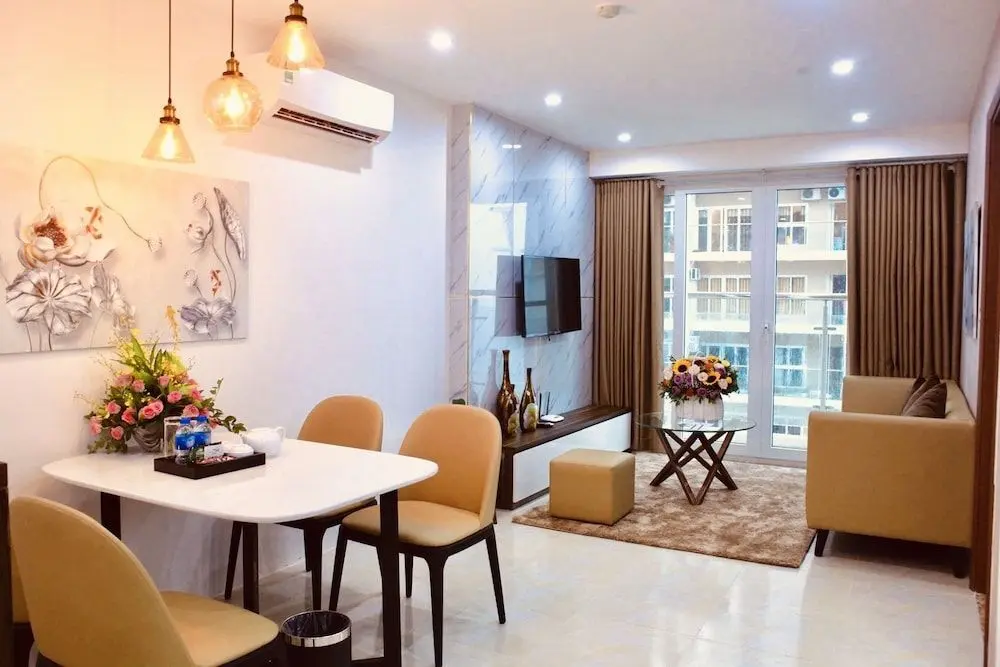 Халонг: New Life Condotel