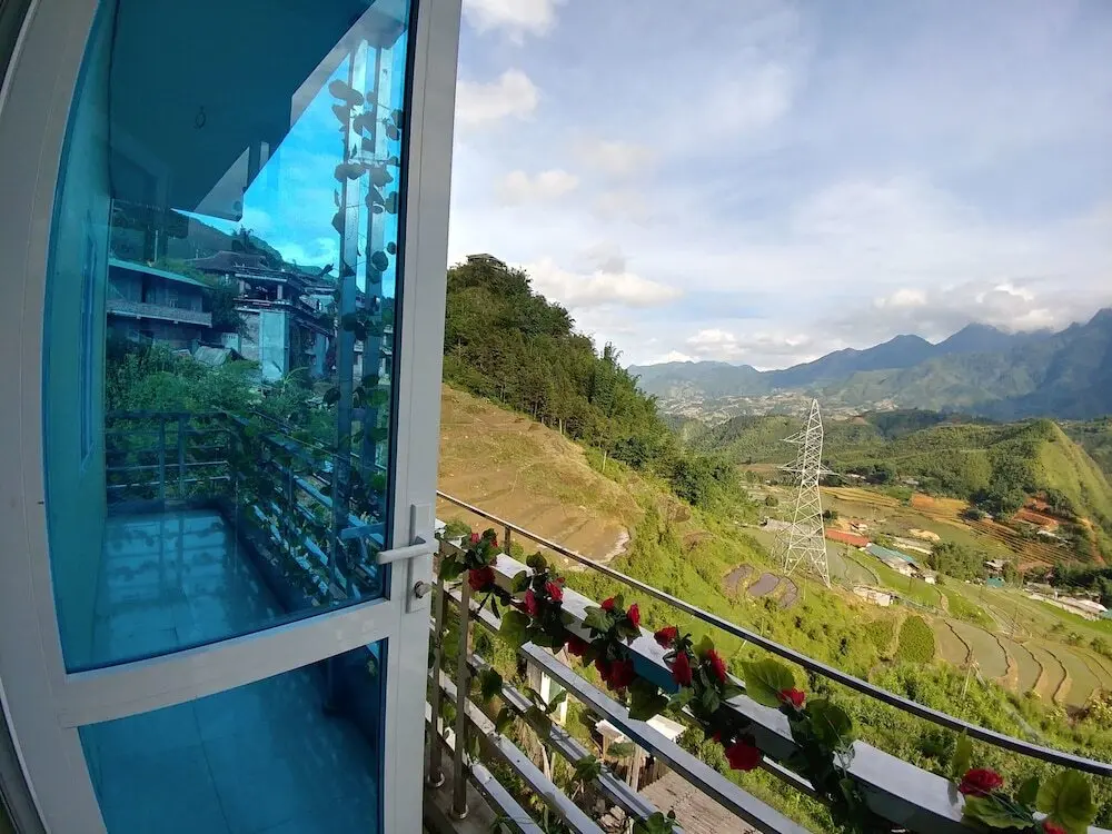 Хазянг: The Art - Golden Jungle House