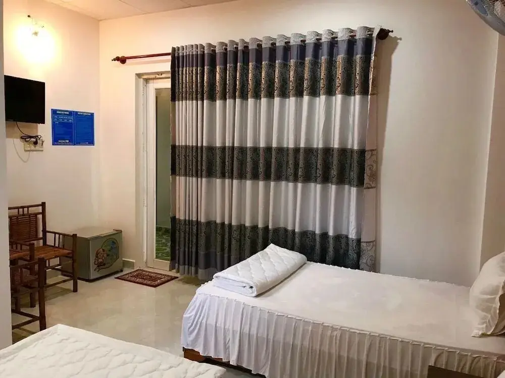 Консон: IQ Hotel