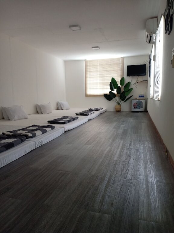 Консон: Tan An Guest House