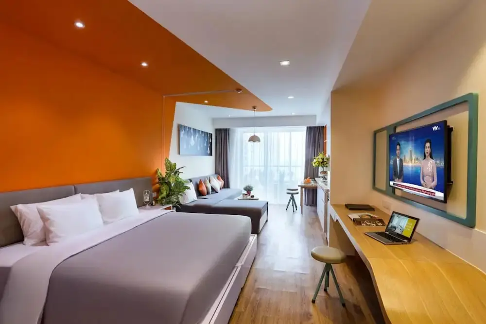 Нячанг: Parama Apartments Balcony Beachfront