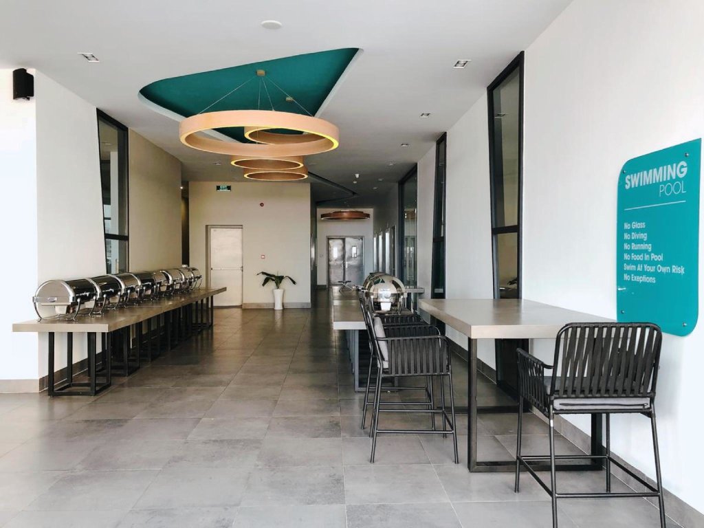 Нячанг: Parama Apartments Balcony Beachfront