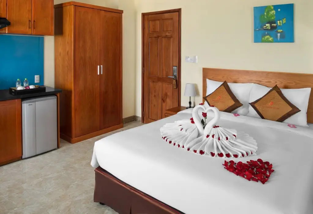 Дананг: An Thuyen Hotel