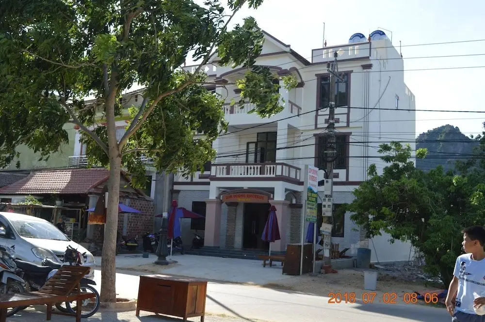 Фонг Ня: Son Doong Riverside Homestay
