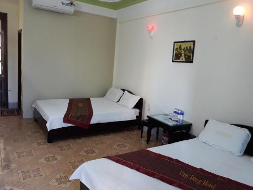 Винь: Viễn Đông Hotel