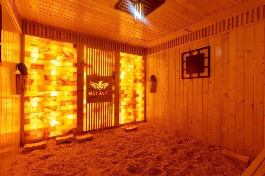 Хатинь: Eagle Hotel