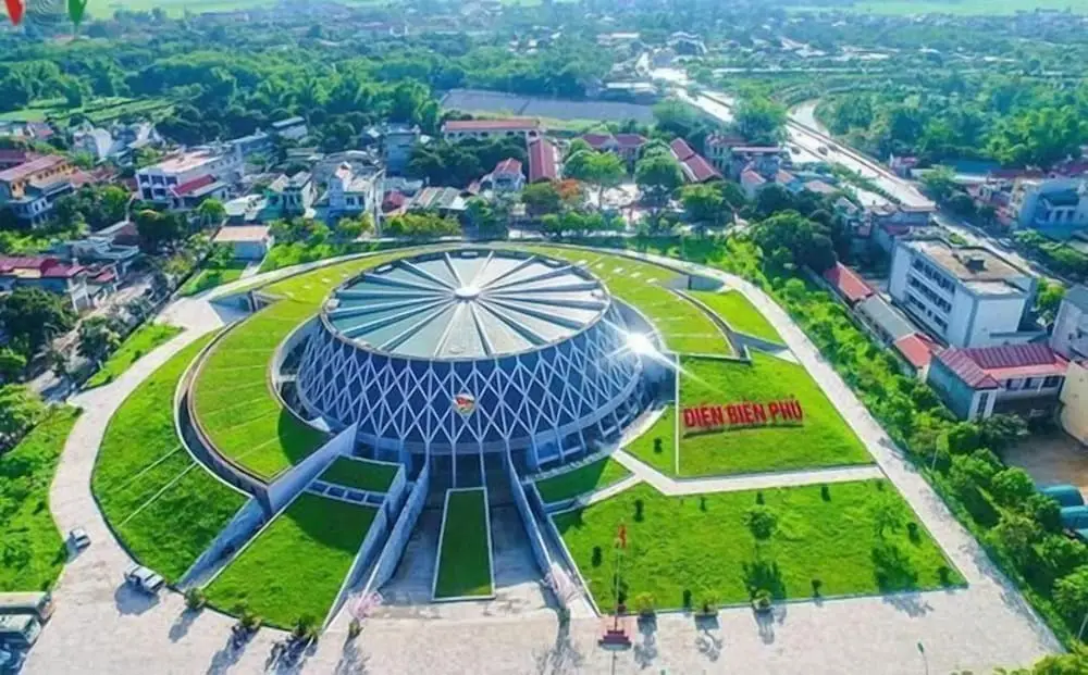 Дьенбьенфу: Pharma Hotel