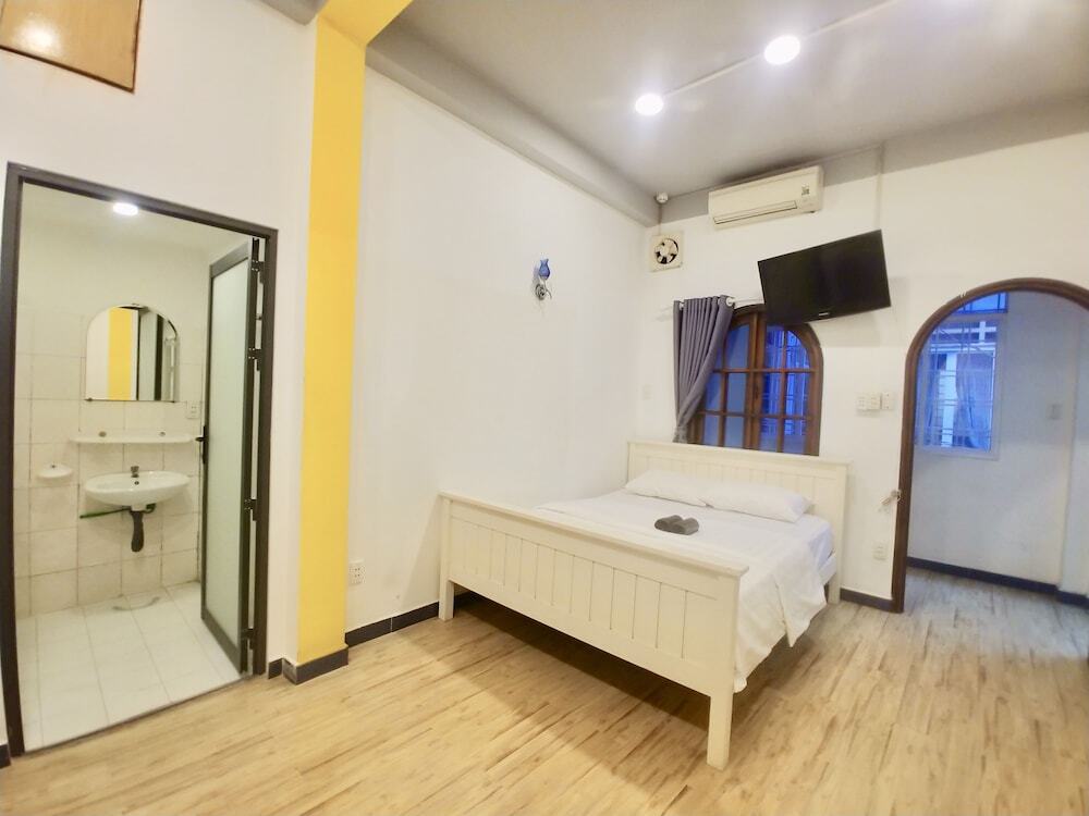 Хошимин: Poseidon Hotel And Apartment