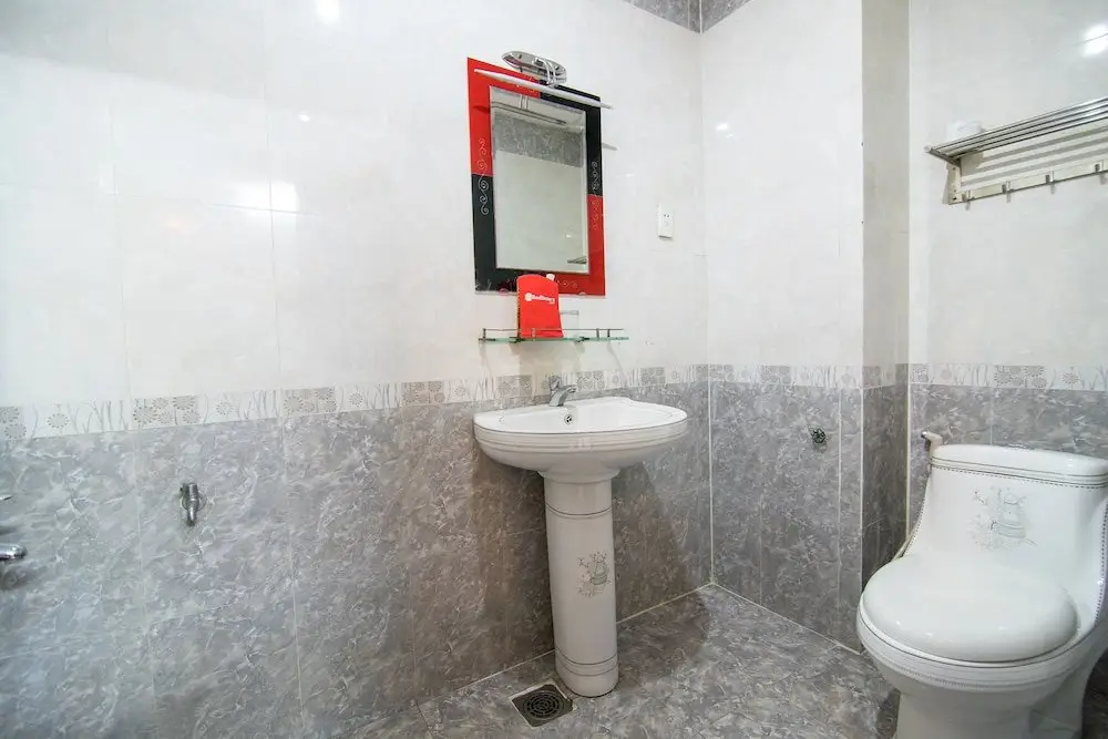 Ханой: RedDoorz near Tan Son Nhat Airport