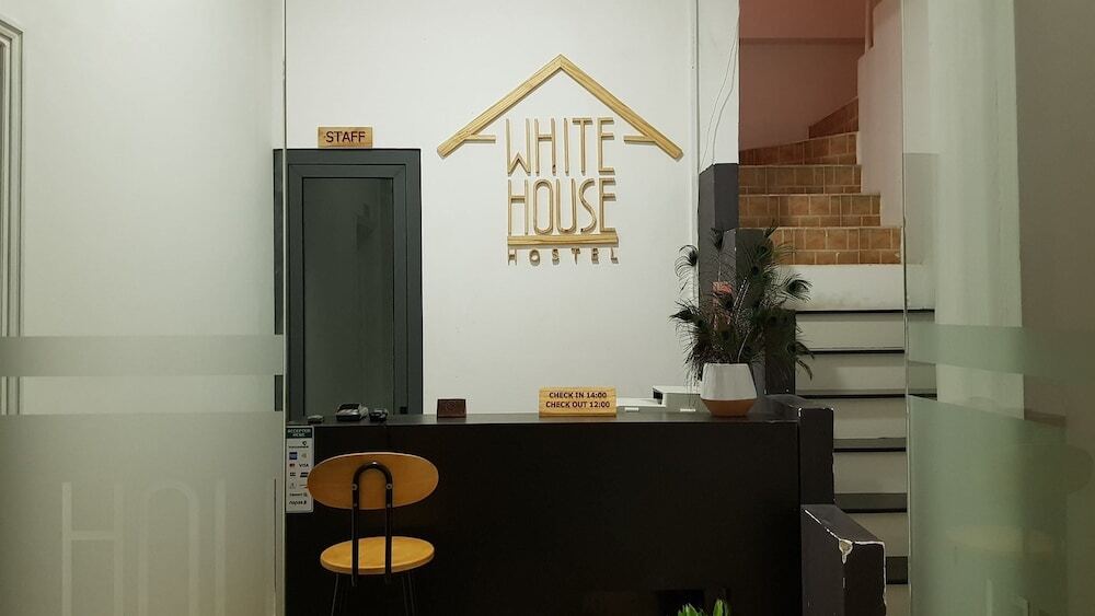 Нячанг: White House Hostel