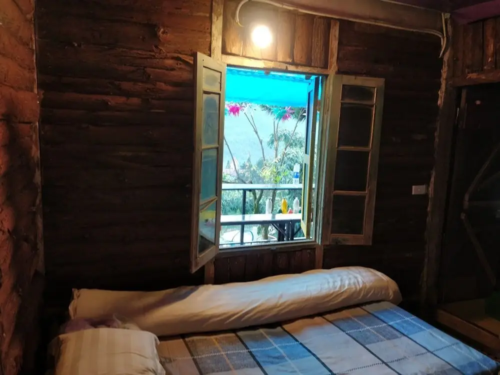 Шапа: Oh Yeah  Hostel