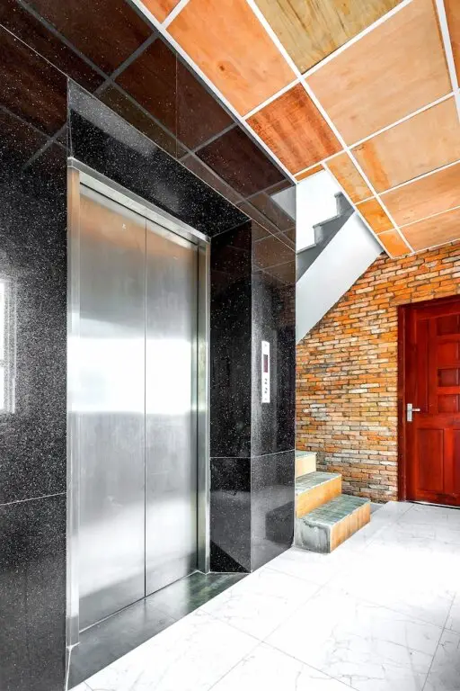 Хошимин: The Dots House