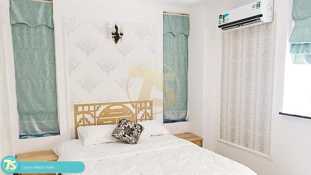 Вунгтау: 7S Hotel Lux ubus Beach Vung Tau